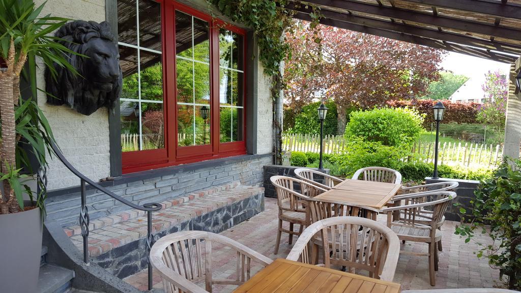 Chalet Sur Lesse Hotel Maissin Esterno foto